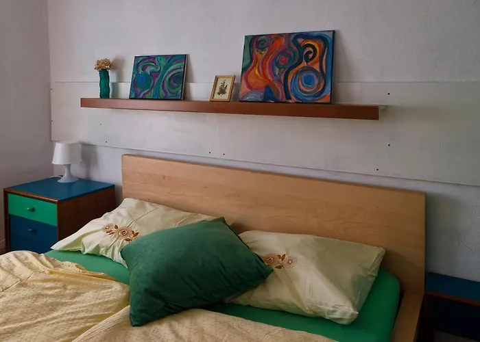 Hisa Velikanka_giantess בית כפרי Kostel